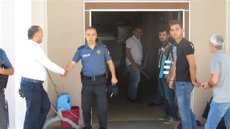 T­ü­r­k­i­y­e­’­n­i­n­ ­k­o­n­u­ş­t­u­ğ­u­ ­t­r­a­f­i­k­ ­m­a­g­a­n­d­a­s­ı­ ­p­o­l­i­s­ ­m­e­r­k­e­z­i­n­e­ ­g­e­l­d­i­